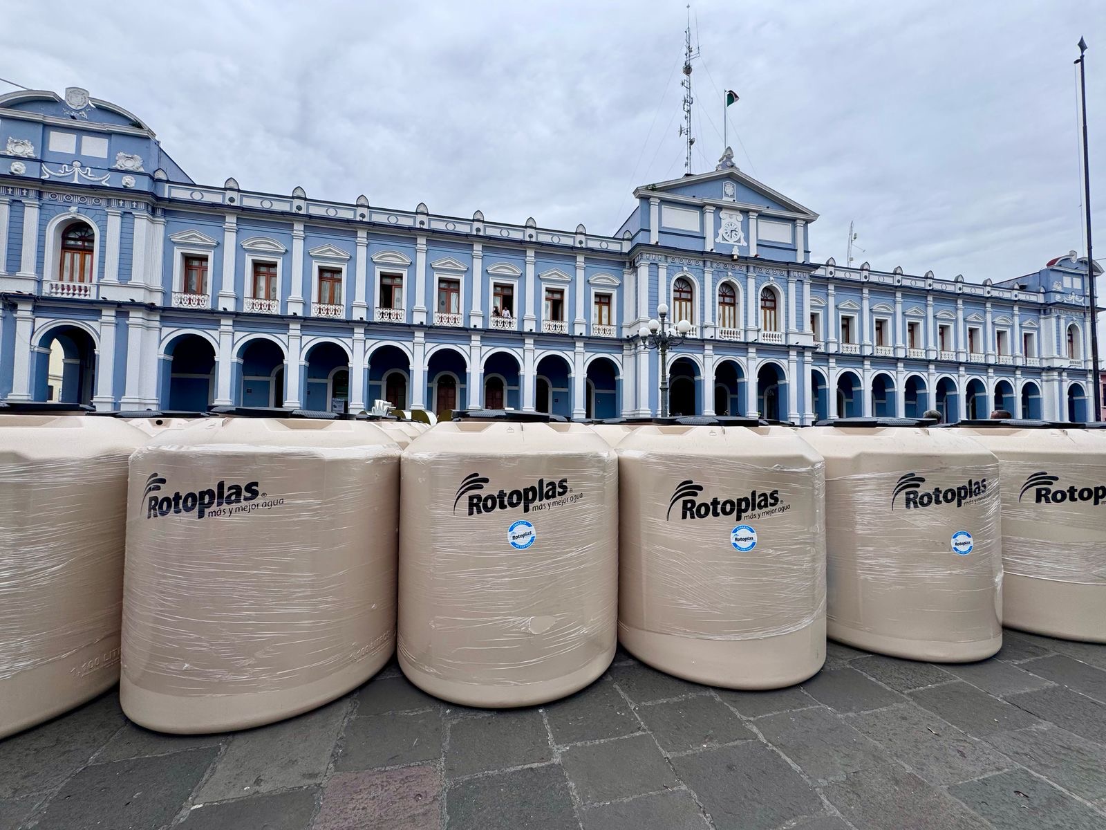 15a35226-68e2-4441-b8e1-a54b9ed10aba