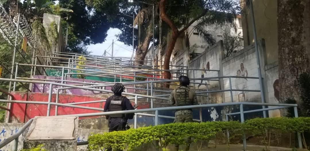 1b21bef4-0589-41cc-b67e-c464c4c510f8