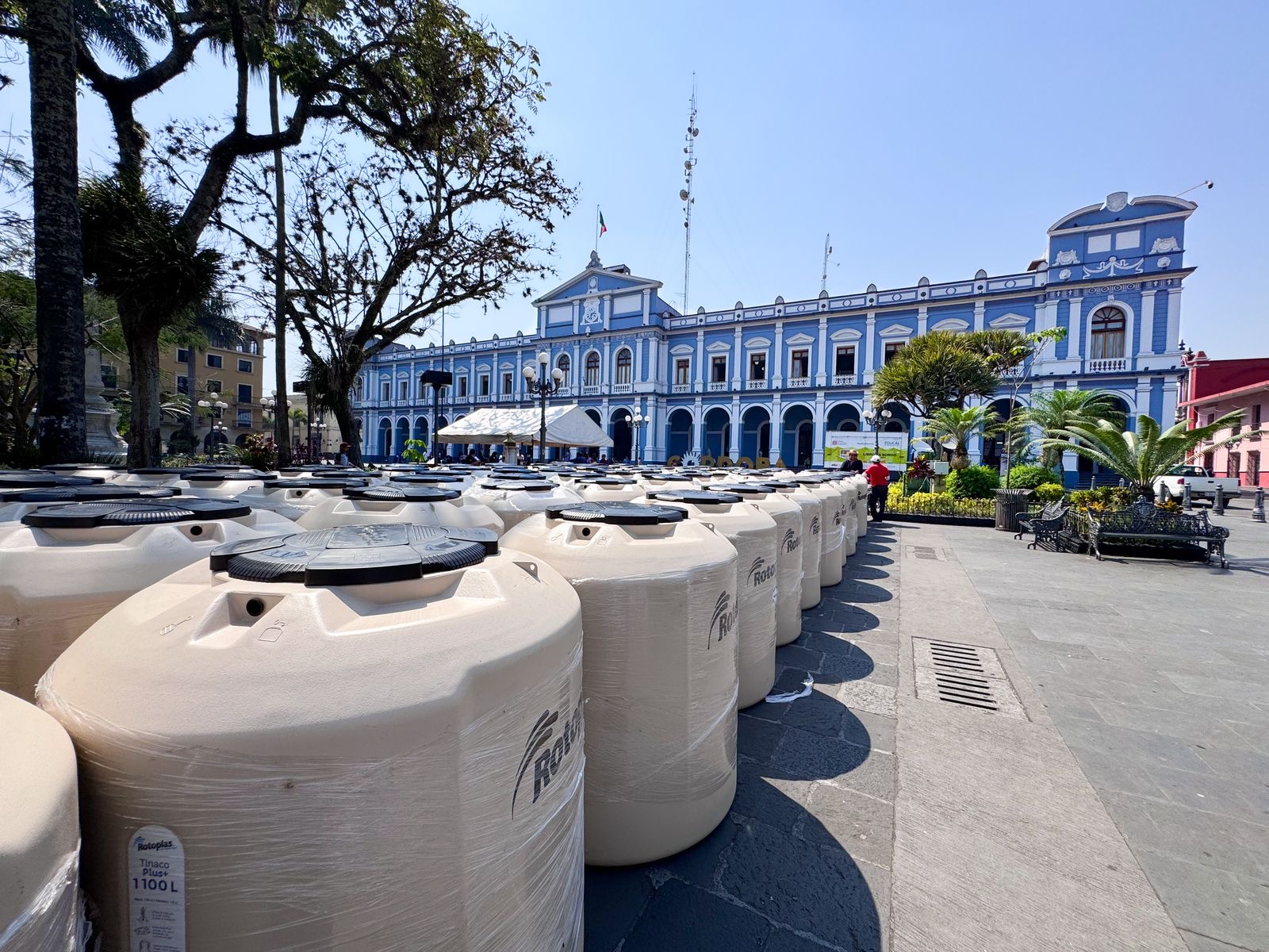 240ea743-3505-4e35-846d-2c32d3df83c8