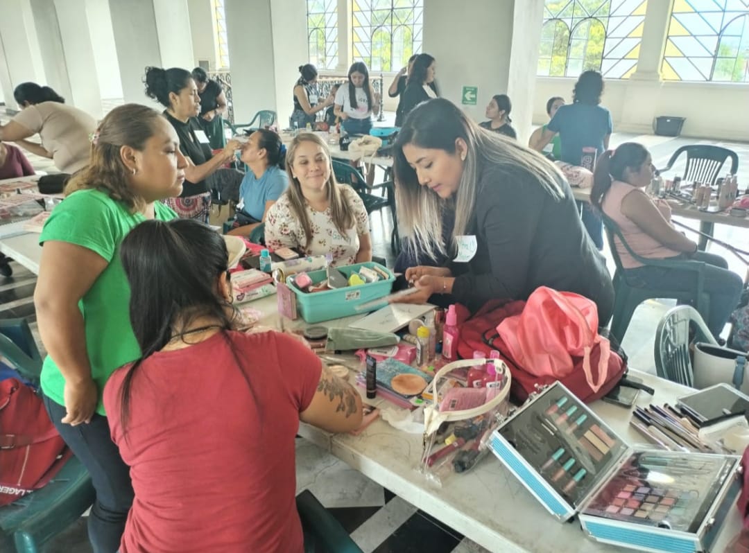 6eeca0c6-0c82-471e-a4bb-8a87cc270f30